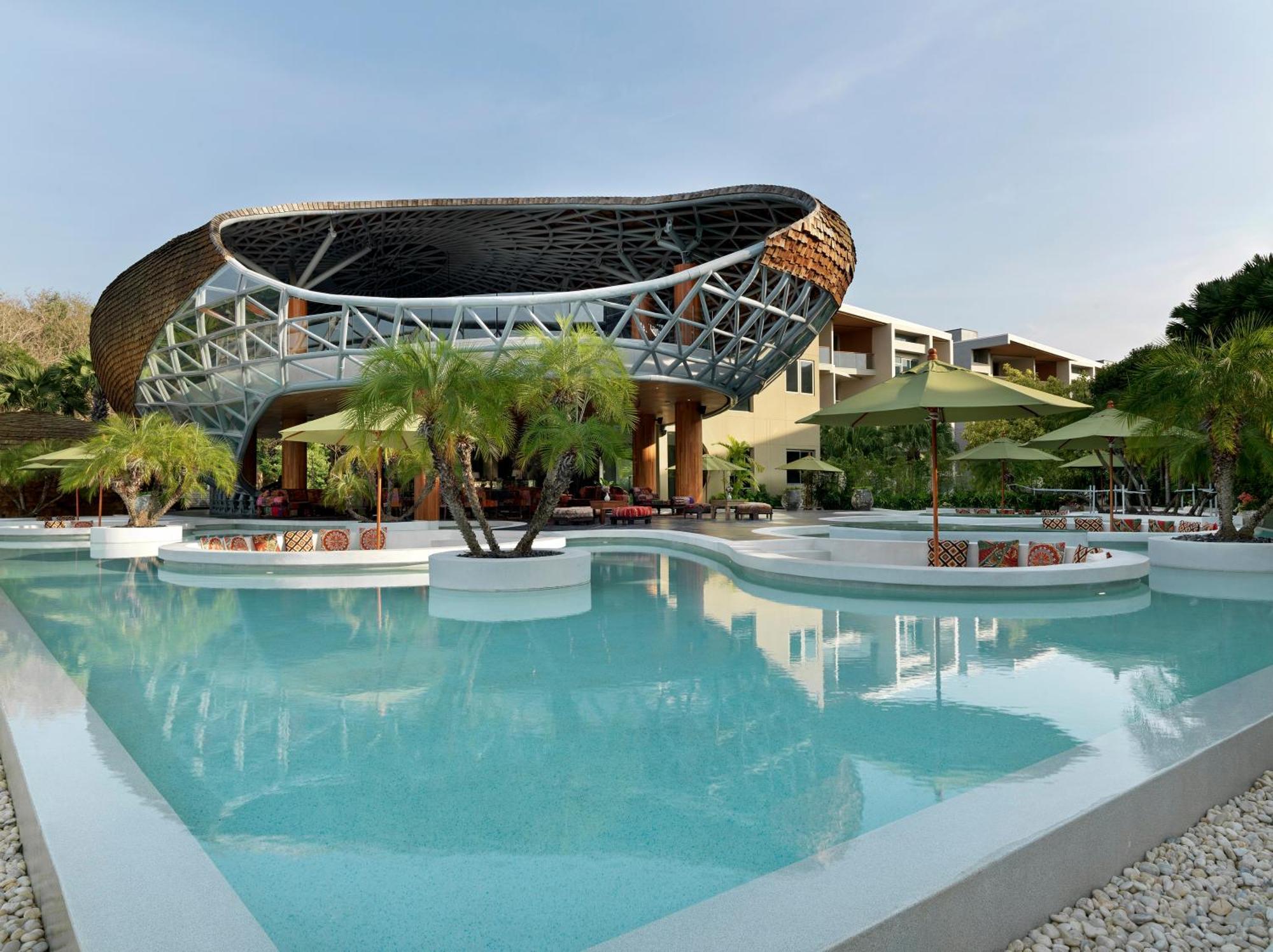 Wyndham Grand Nai Harn Beach Phuket Экстерьер фото